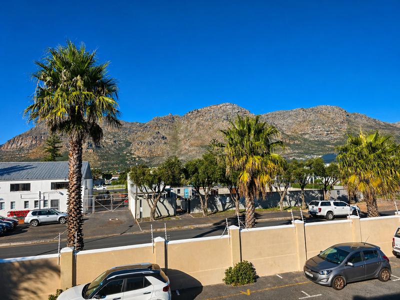 To Let 2 Bedroom Property for Rent in Kirstenhof Western Cape